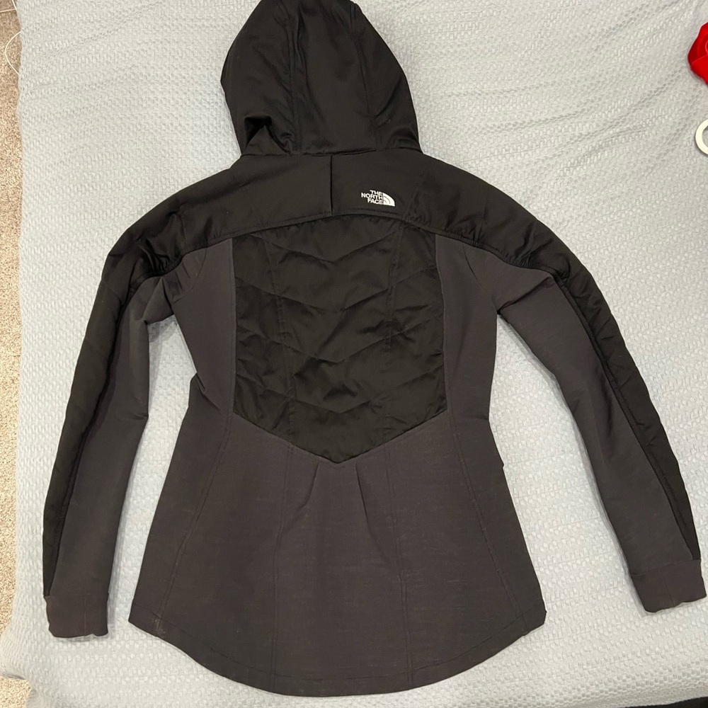 Women’s Fitted NorthFace Jacket Size MEDIUM